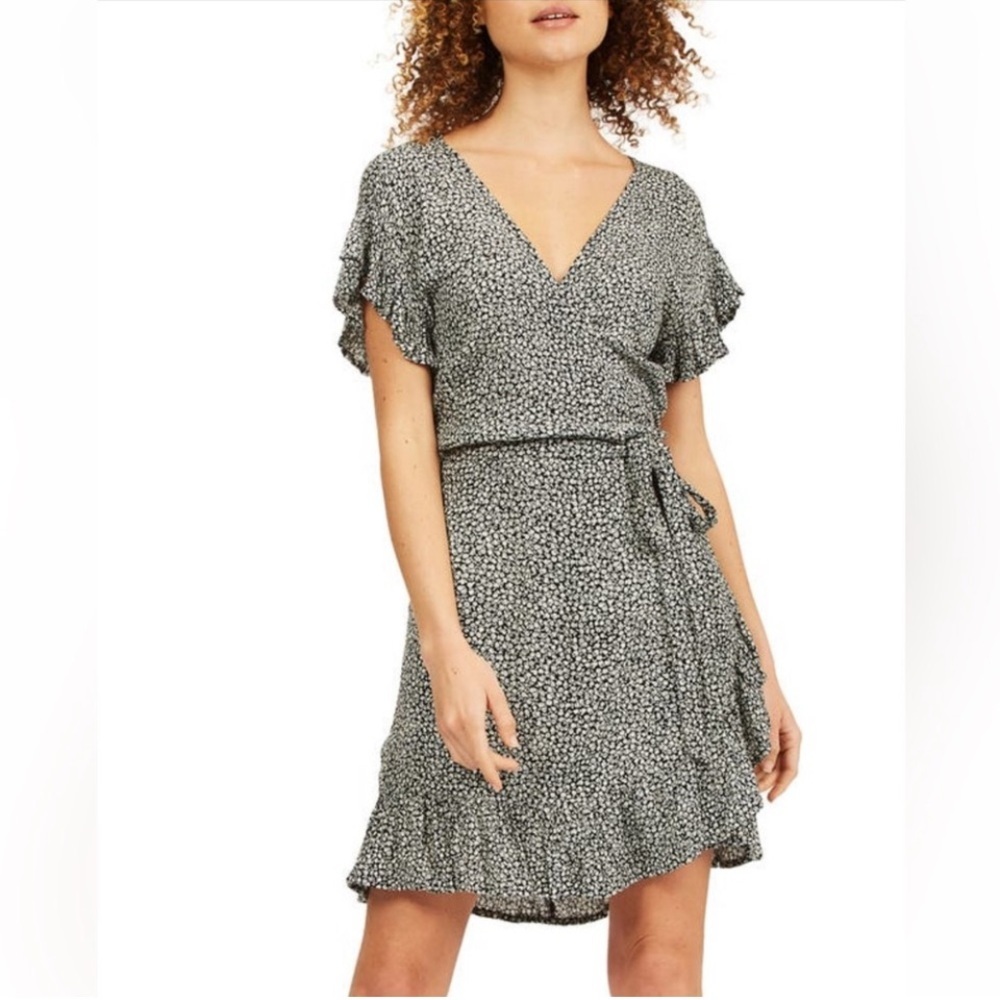 Billabong Black and White Floral Mini Dress